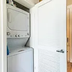 Modern 2Bd 2Ba, 5 Min To Santa Monica Pier!