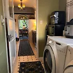 5-Star Beverlyhills Suite