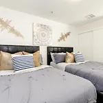 Luxury Penthouse In Prime Hollywood Location