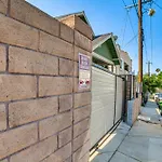 Convenient Los Angeles Retreat About 1 Mi To Downtown!