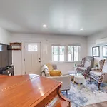 Convenient Los Angeles Retreat About 1 Mi To Downtown!