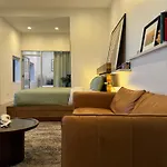 Stunning View Hollywood Hills Guest House