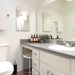 Prime Beach Apartment I Free Parking