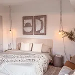 Lovely Studio In Heart Of Hollywood