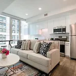 Suite Downtown Pool And Gym Access