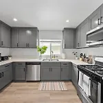 South Bay 3 Bed Escape!