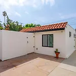 Cute Guest Studio Near Universal Studios Sleeps 4
