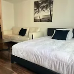 Stylish Hollywood Apartment