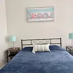 Marina Perfect 1 Bd,Pool,Parking,Center