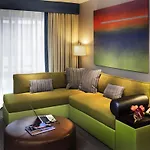 Sunset Marquis Hotel & Villas