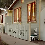 Venice Beach Eco Cottages