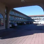 Econo Motor Inn