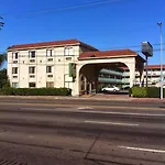 Econo Motor Inn
