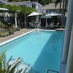 San Vicente Bungalows