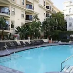Downtown La Mediterranean Apartment