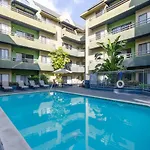 Cozy Walk Of Fame Studio Apartment