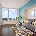 High Skyline Suite With Parking