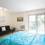 Lovely Apartment With Balcony, By The Venice Beach
