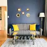 Apartment In West Hollywood