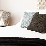 3Br 2Bthr House In Culver City-Midcity
