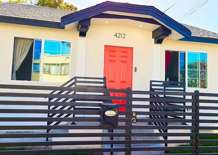 Lovely Little House Near Usc And Downtown La