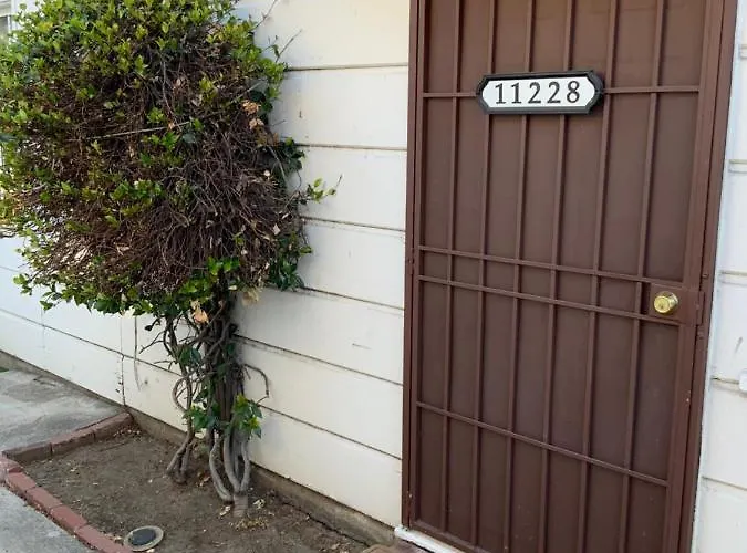 Culver City Guest House