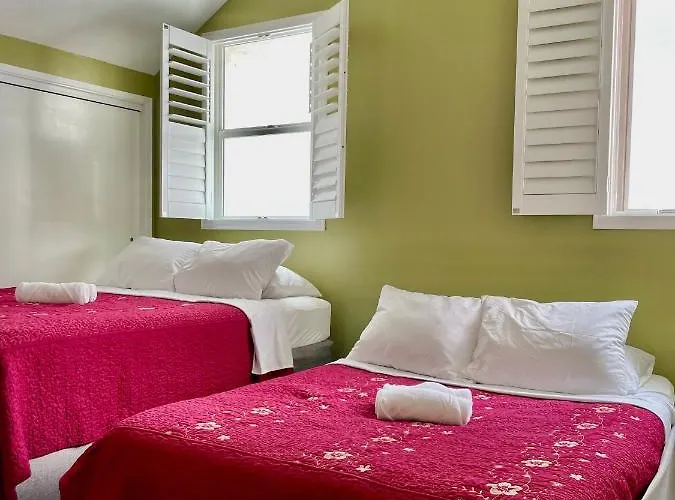 Private Large La Bedroom W Private Full Bathroom Or Half-Bathroom - Tv - Ac - Wifi - Private Fridge Near Usc - Exposition Park - Usc Memorial Coliseum - Banc Of California Bmo Stadium - Downtown Los Angeles Dtla - University Of Southern California Us