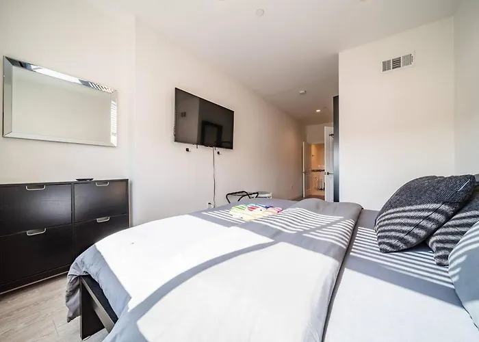Hype Inspired Urban Escape 3 Bed By Sofi And Lax