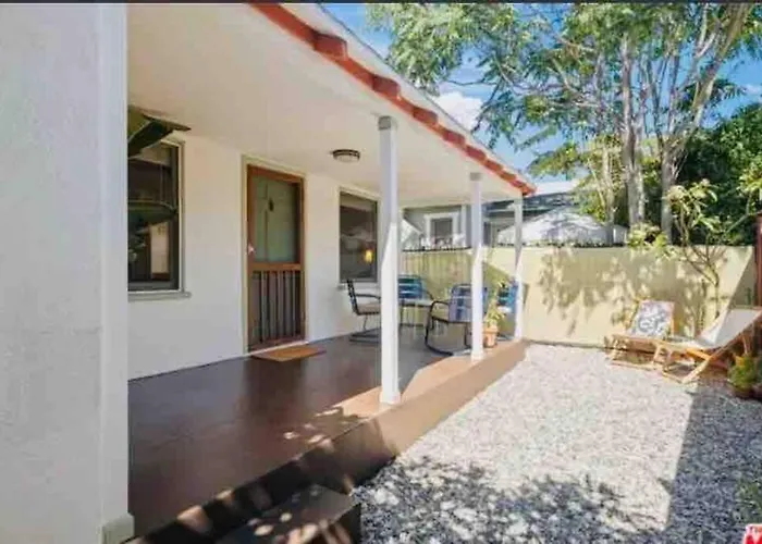 Cozy 1,400Sq Ft 2Br+2Ba Weho Gated Home