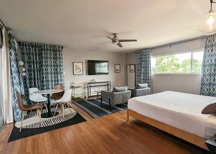 La Huge Mid Century Guesthouse Patio Lax Beach