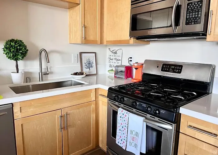 Amazing 1 Bd In Heart Sm Parking