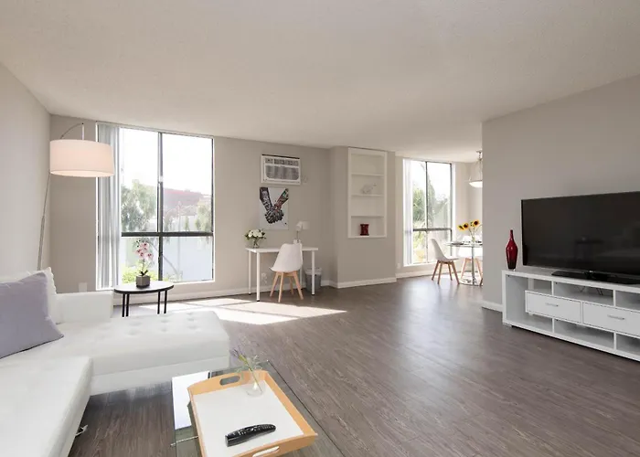 Prime Location 1-Bedroom With Pool