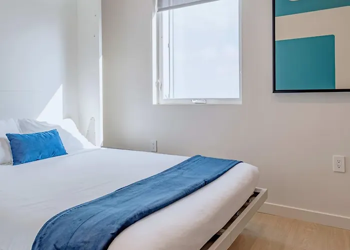 Ucla Area Cozy Coliving Suite W Walk In Closet