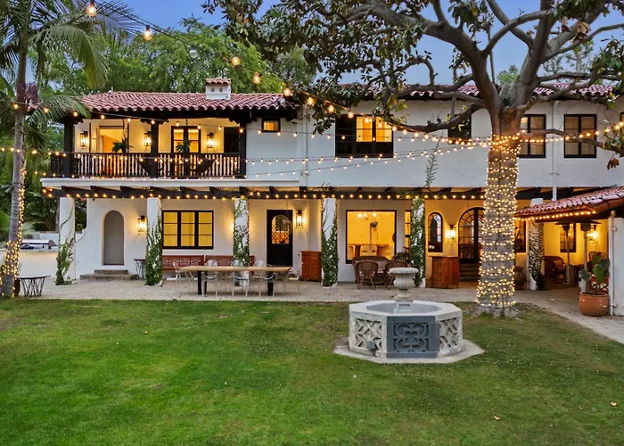 Contemporary Spanish Estate In Beverly Hills