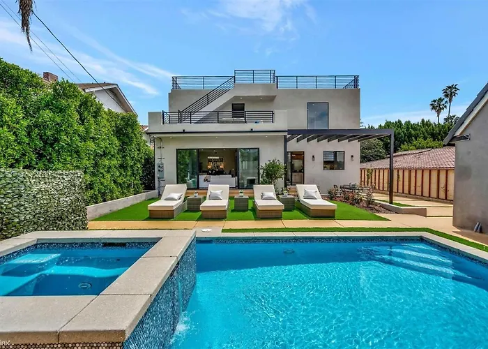 Hollywood Dream House