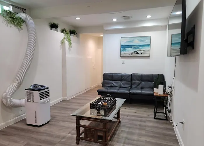 5 Minutes To Rodeo Drive! 2 Bedroom Man Cave Apartment Beverly Hills Adj