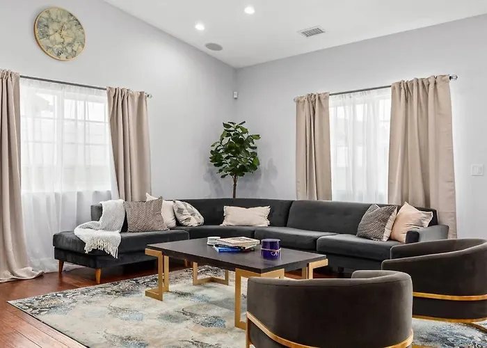 Goode Homes Luxury Family Home