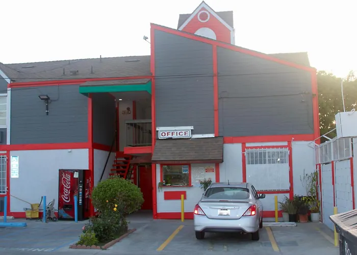 Broadway Inn Motel