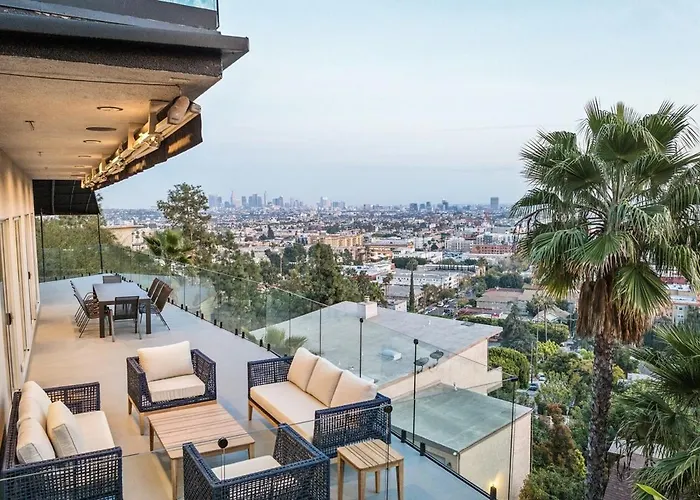 Hollywood Hills Luxury Nest
