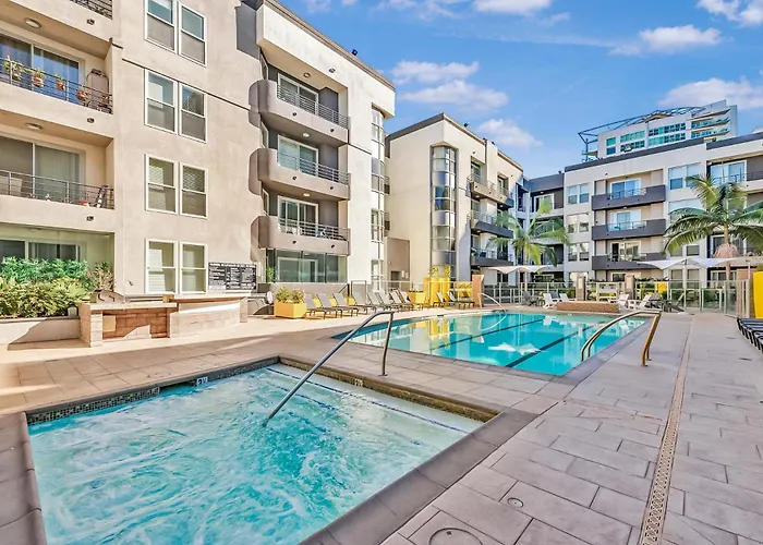 Mdr Studio Apartment Luxury Pool, Gym, Parking, Jacuzzi.