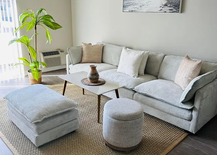 Prime Beach Apartment I Free Parking