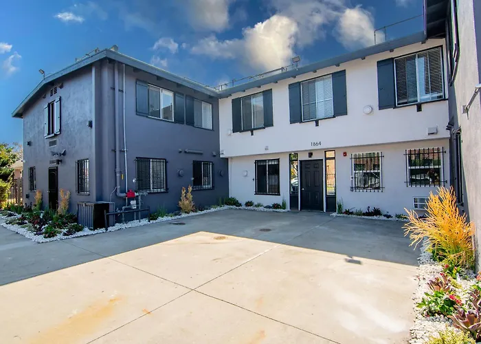 Casas On Cordova Street
