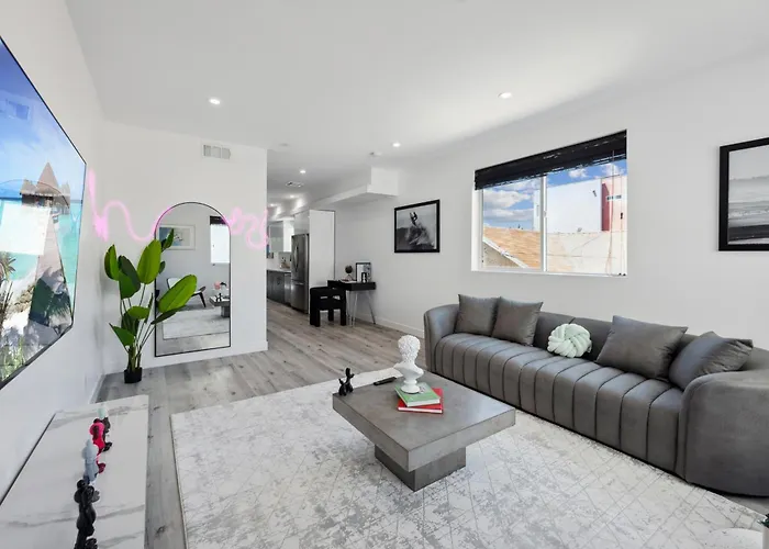 Hollywood Sign View 3Bdr Luxury Townhouse In Hollywood Area