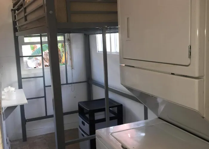 Urban Oasis With Private Laundry: Steps From Dtla