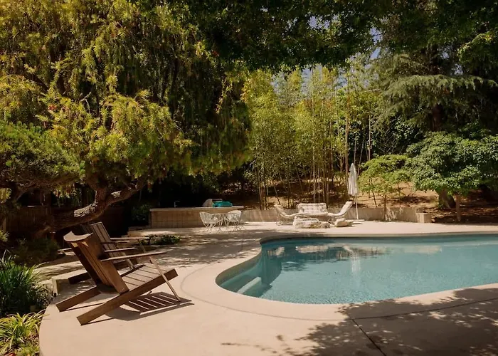 Villa Mountain Getaway With A Pool Hot Tub 5 Beds