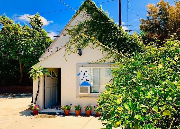 Beverly Hills Private Bungalow
