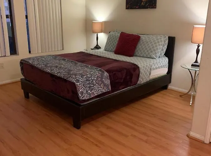 Downtown La Mediterranean Apartment