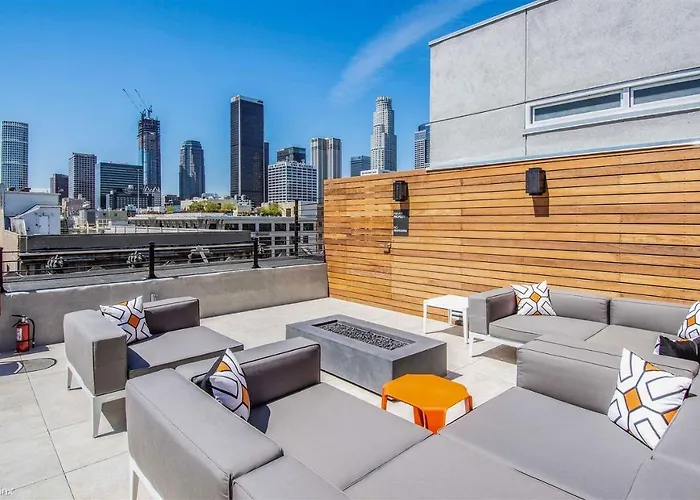 Fashion Loft 2 Bedroom Downtown