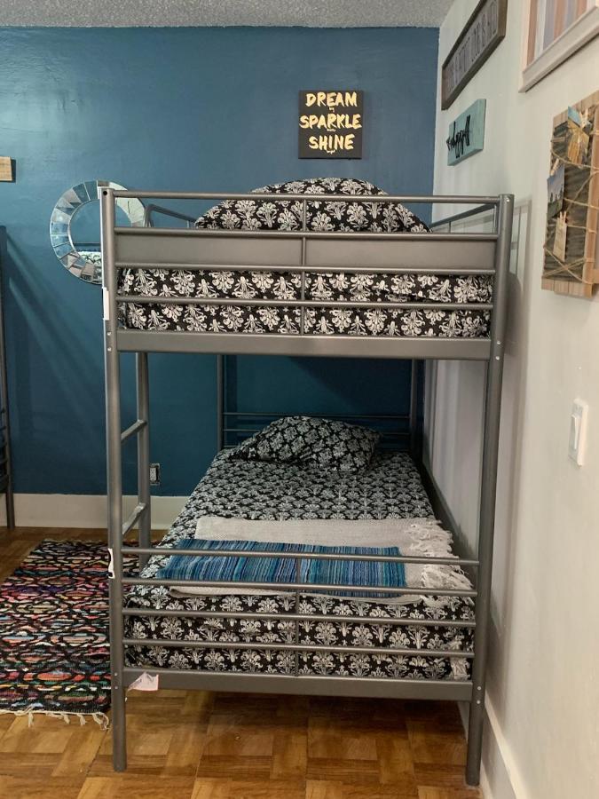 Downtown La Central Bed & Breakfast