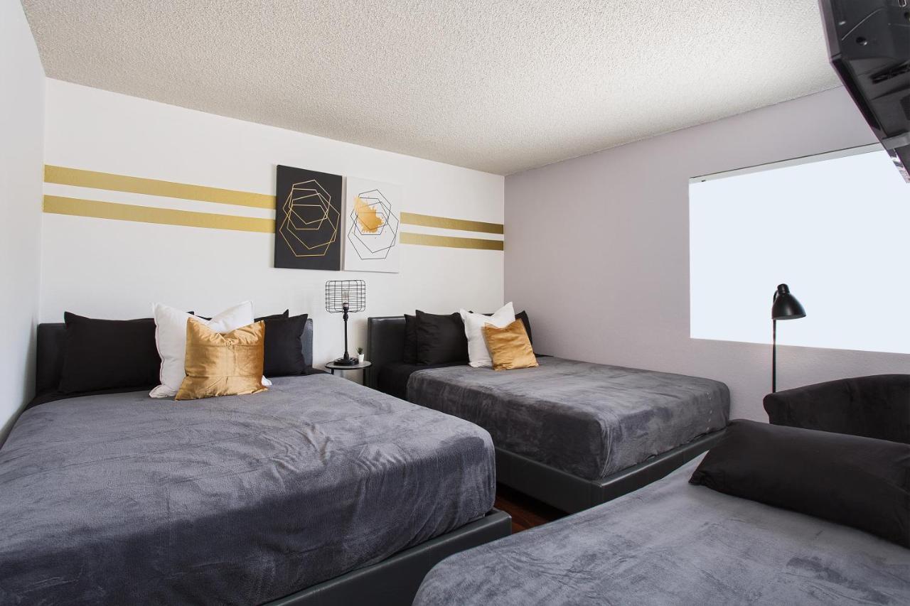 Hollywood Ultimate Suites * Los Angeles